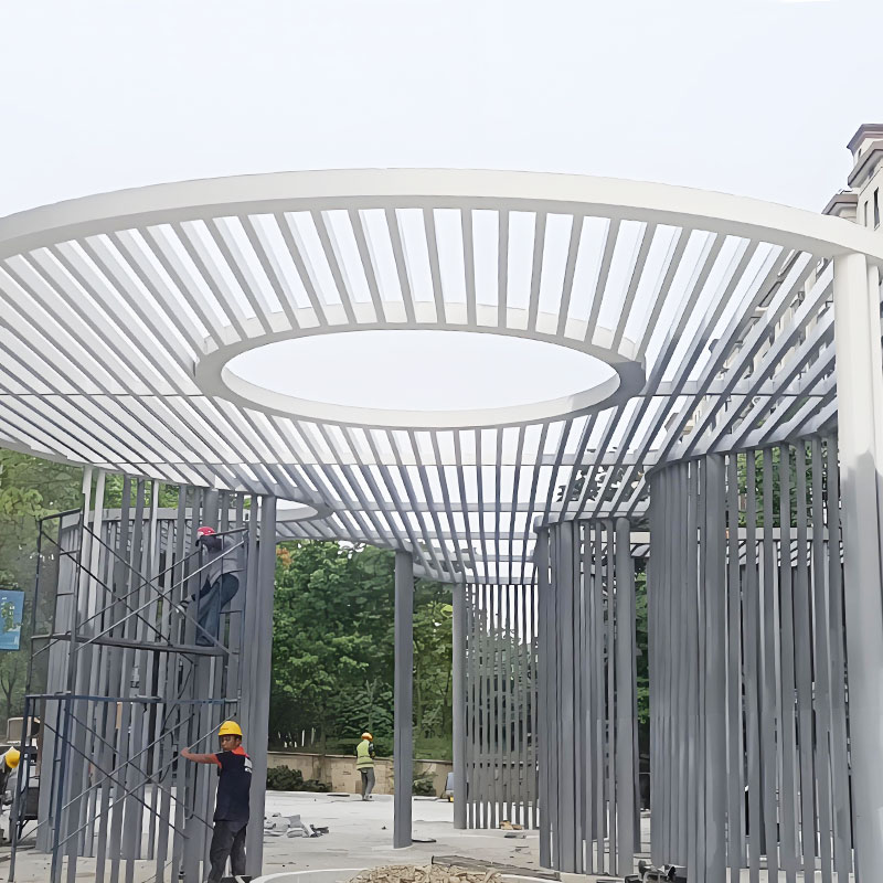 Horganyzott acél pergola